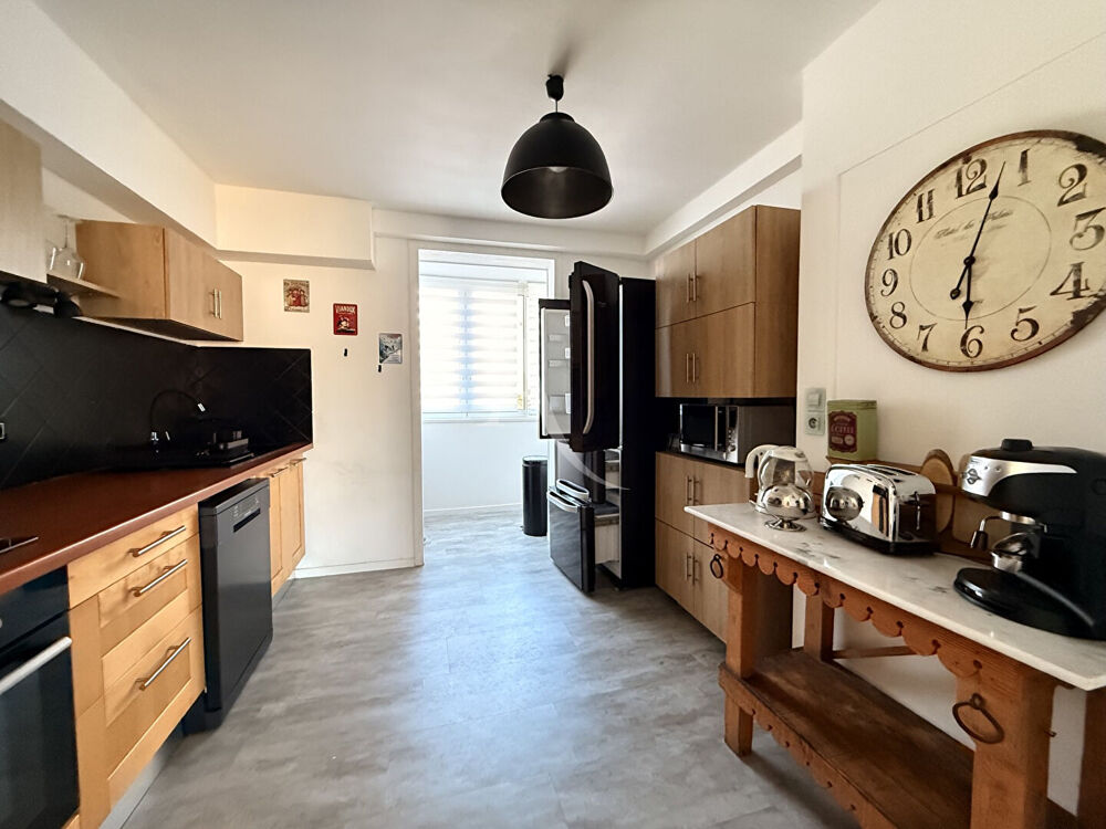 TRES BEL APPARTEMENT 3 CHAMBRES MEUBLE A CARCASSONNE