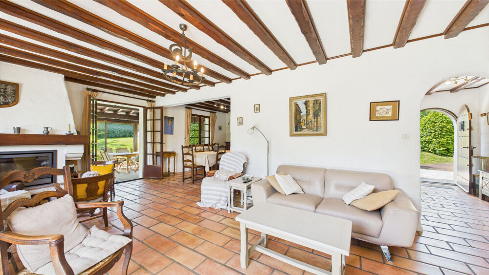 Vente Maison Maison sur 7000 m² de terrain divisible. Arbonne