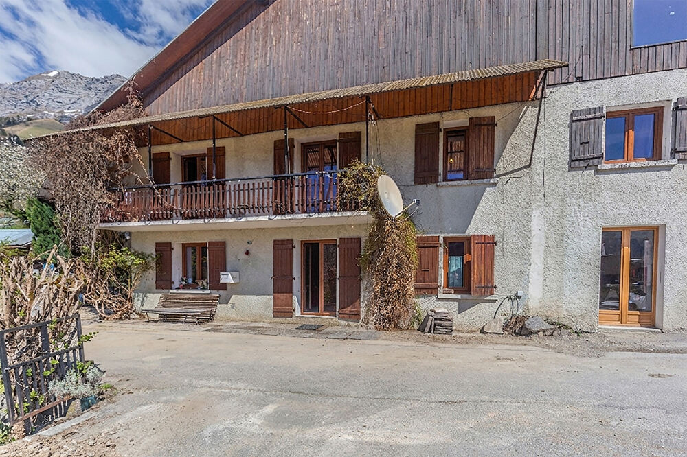 AGENCE IMMOBILIERE LAFORET - EXCLUSIVITE - "SAPIN" - ANNECY / TALLOIRES MONTMIN - MAISON INDIVIDUELLE TYPE 6 de 138,89m² - GARAG