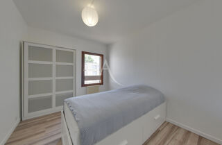  Appartement à louer 4 pièces 87 m²
