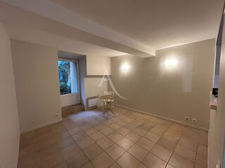  Immeuble � vendre 10 pi�ces 225 m�