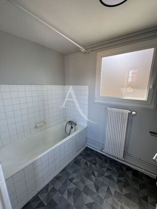  Appartement � louer 3 pi�ces 99 m�