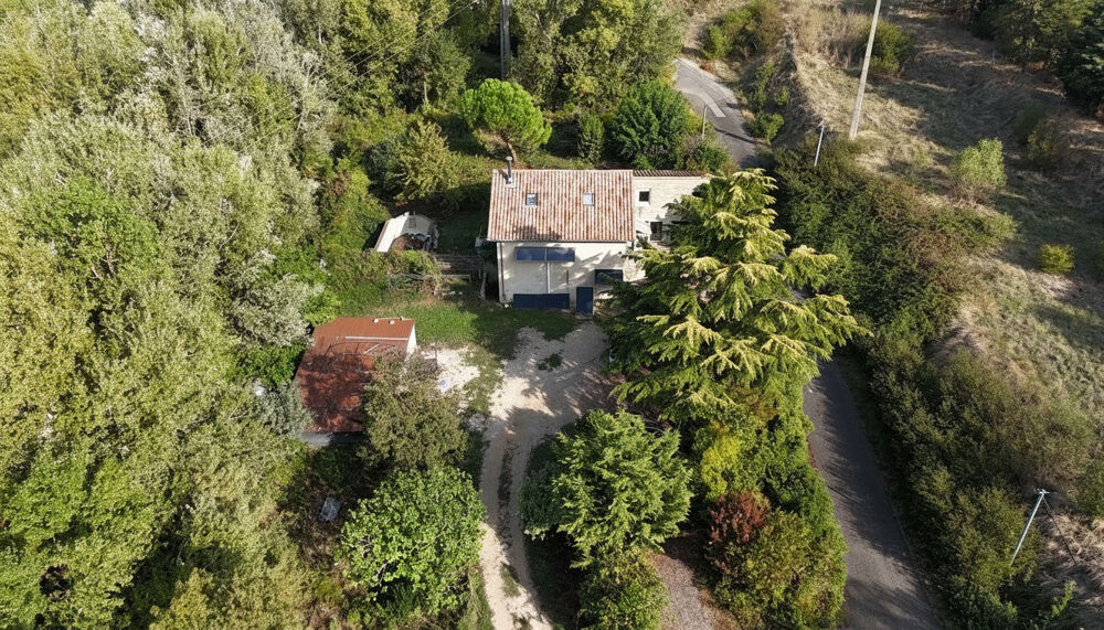 Vente Maison Maison  6 pièce(s) 123 m2 avec des dépendances sur une parcelle de 2464m² Portes les valence