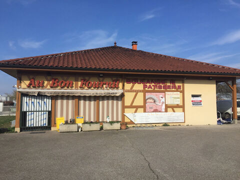   BOULANGERIE PATISSERIE TRADITIONNELLE  Fonds de commerce - 196 m2 