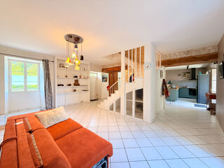  Maison à vendre 10 pièces 198 m²