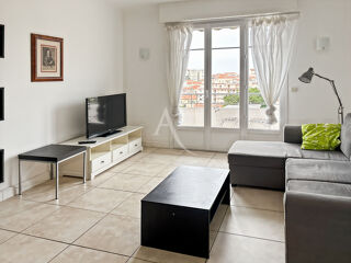  Appartement à louer 2 pièces 54 m²