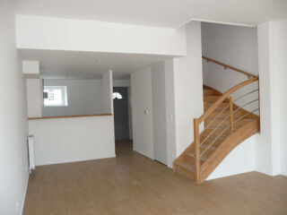  Maison à louer 5 pièces 102 m²