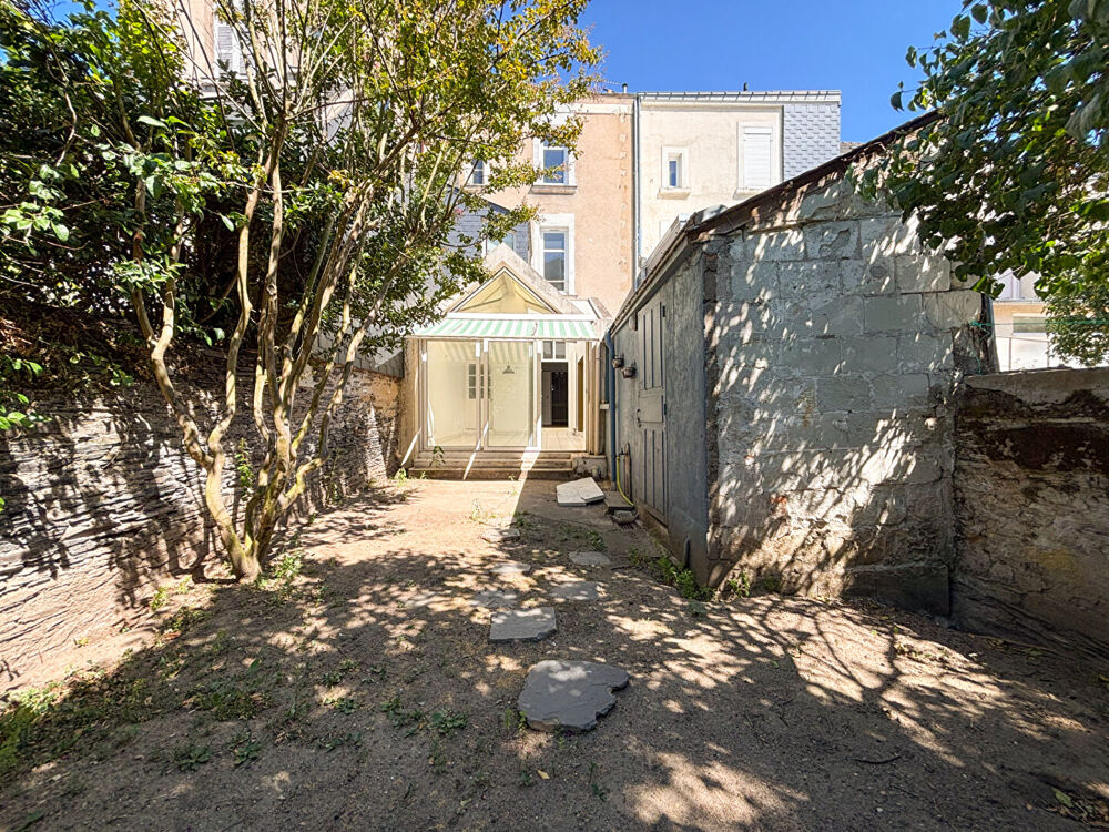 ANGERS Lafayette / Gare : Maison angevine de 140 m², 4 chambres avec jardin, grenier aménageable et cave !