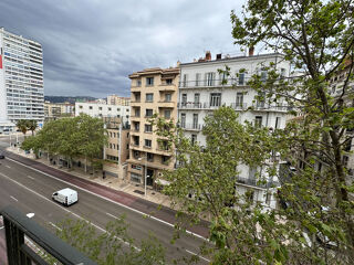  Appartement à vendre 5 pièces 61 m²