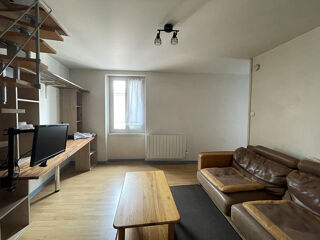  Appartement à louer 4 pièces 61 m²