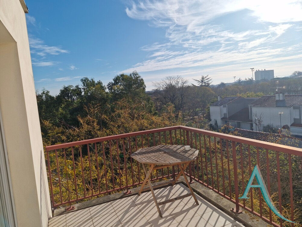 TOULOUSE T2 40 m² DERNIER ÉTAGE - BALCON & PARKING