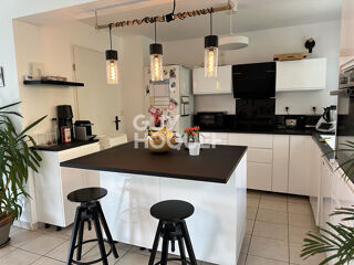 Vente Maison NOTRE-DAME-D'OÉ - MAISON FAMILIALE DE 130 M² - 4 CHAMBRES -JARDIN PAYSAGÉ Notre dame d oe