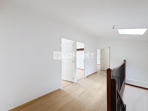  Maison  louer 7 pices 143 m