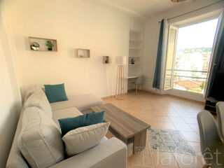  Appartement à louer 2 pièces 50 m²