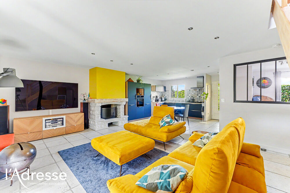 Exclusivité l'Adresse Immobilier - Cugnaux - Maison de 168 m2 avec Garage et piscine Couverte sur un terrain de 552m².