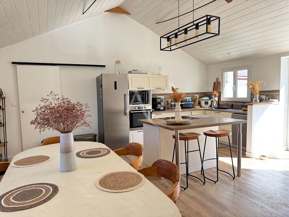 Vente Maison Maison PUYRAVAULT - 5 pièce(s) - 141m2 Puyravault