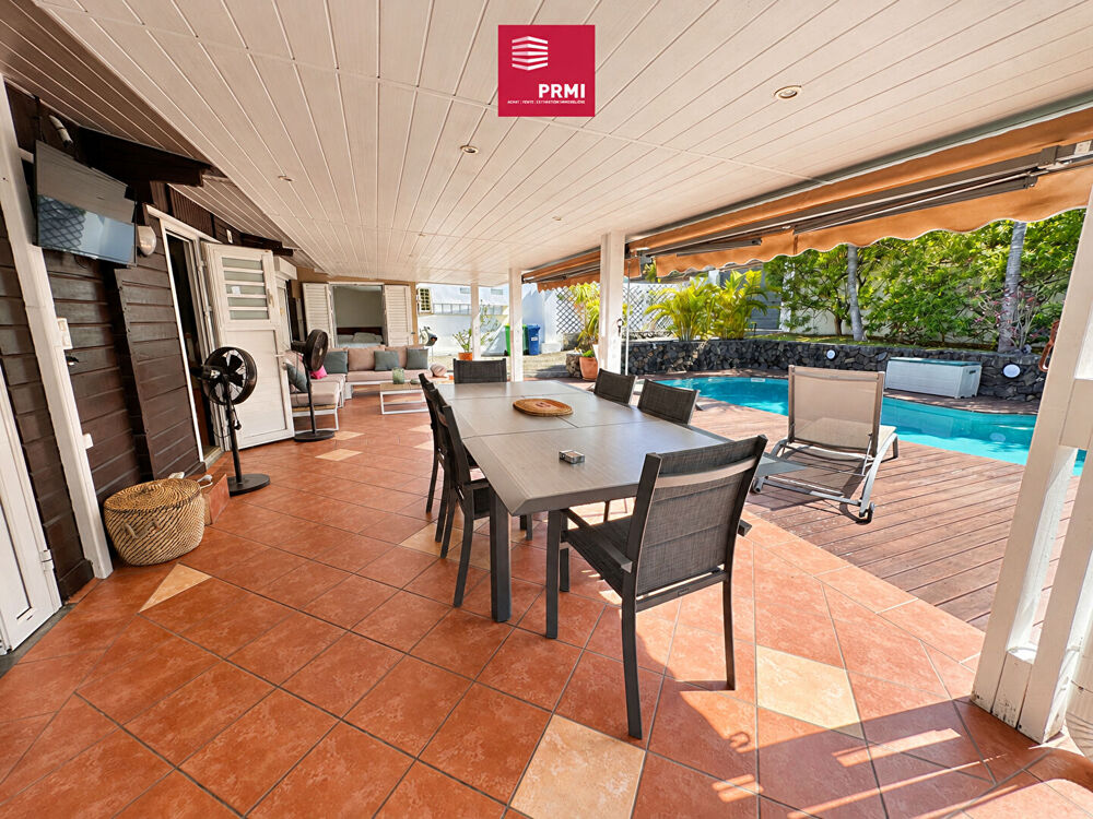 SAINT-GILLES-LES-BAINS , GRAND FOND : MAISON T5 DE CHARME AVEC PISCINE