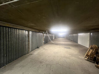 Vente Parking/Garage Lot de 4 boxs sécurisés - 15m2 chacun - Paris 10ème Paris 10