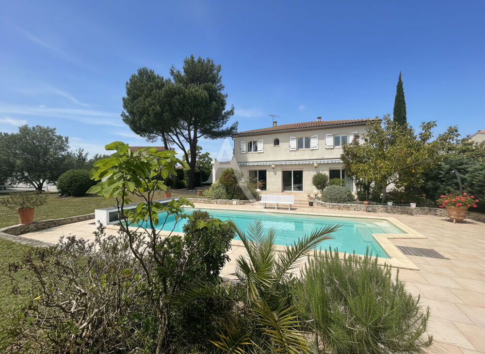 Maison à Carcassonne avec piscine et garage