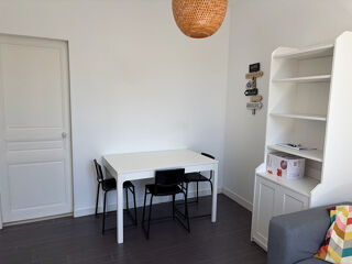  Appartement à louer 2 pièces 35 m²