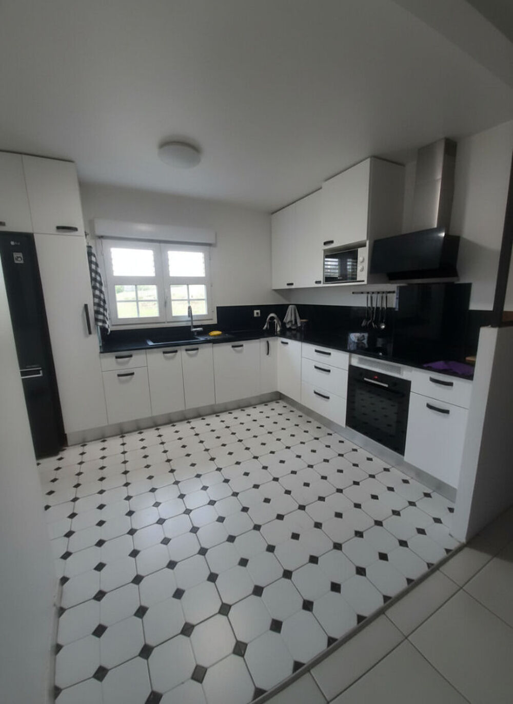 Appartement Le Lamentin 3 pièce(s) 59.68 m2 meublé bon standing disponible début juillet 2026 !!!!! Magnifique Pépite à SAISIR