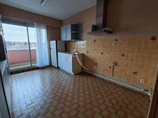  Appartement  vendre 4 pices 101 m