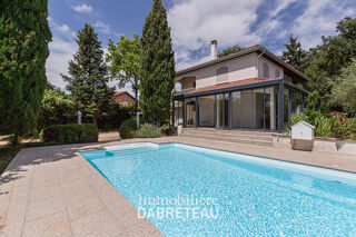  Maison à vendre 6 pièces 210 m²