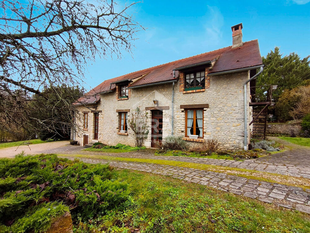 Magnifique maison en pierre de 200 m² - Terrain 1 800 m² - Fontaine-la-Rivière