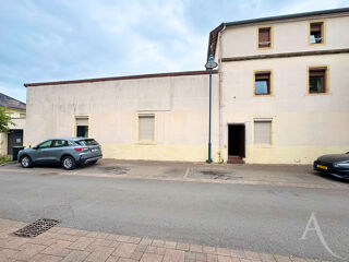  Immeuble à vendre 9 pièces 200 m²
