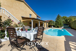  Maison � vendre 8 pi�ces 213 m�