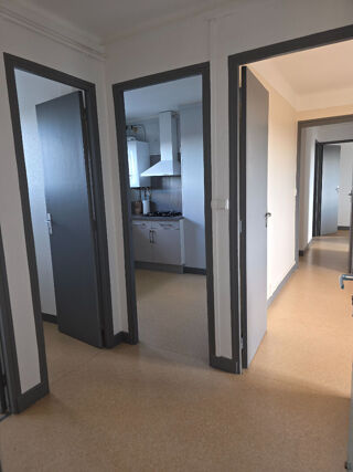  Appartement � louer 4 pi�ces 74 m�