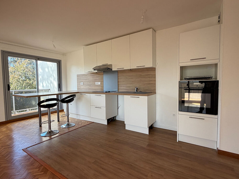 Spacieux appartement 3 pièces et garage fermé Olivet val