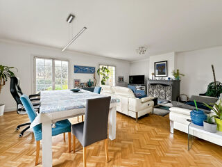  Maison à vendre 6 pièces 196 m²