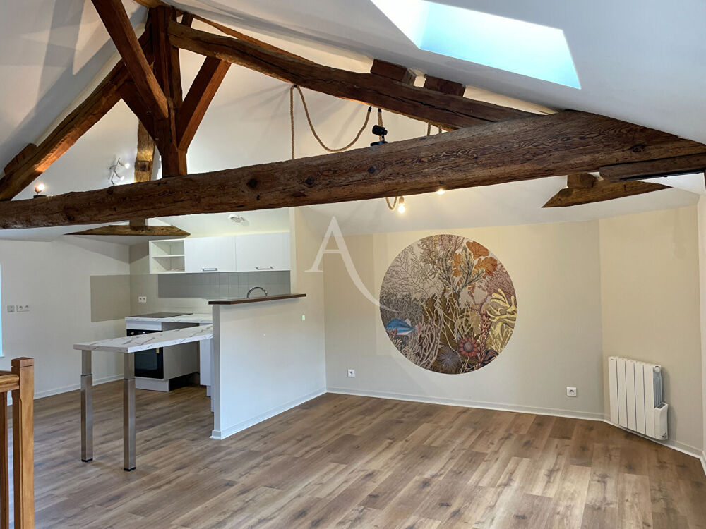 Location Appartement Appartement FONTENAY LE COMTE - 3 pièce(s) - 77.73 m2 Fontenay le comte