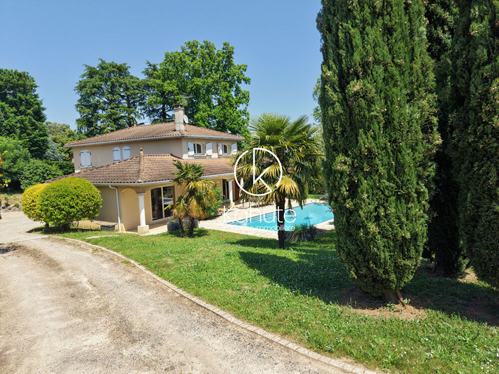 Vente Maison Maison de 203m² au calme à Collonges Au Mont D Or , terrain de 1685m², 5 chambres, garage double, annexe Saint cyr au mont d or