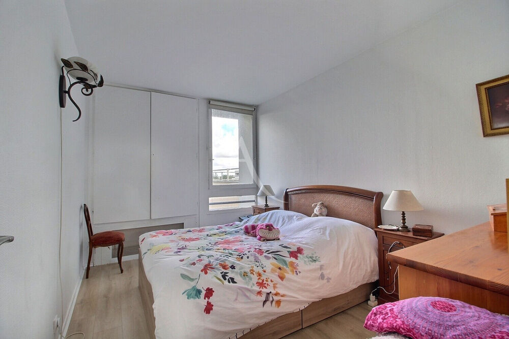 Vente Appartement Appartement familial de 5 pièces résidence Les Nouveaux Horizons Elancourt