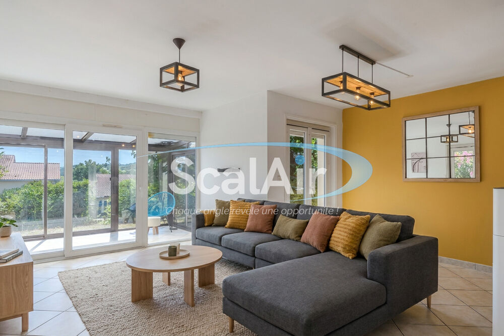 Vente Maison Pavillon familial 6 pièces de 110 m² avec piscine chauffée Saint joseph