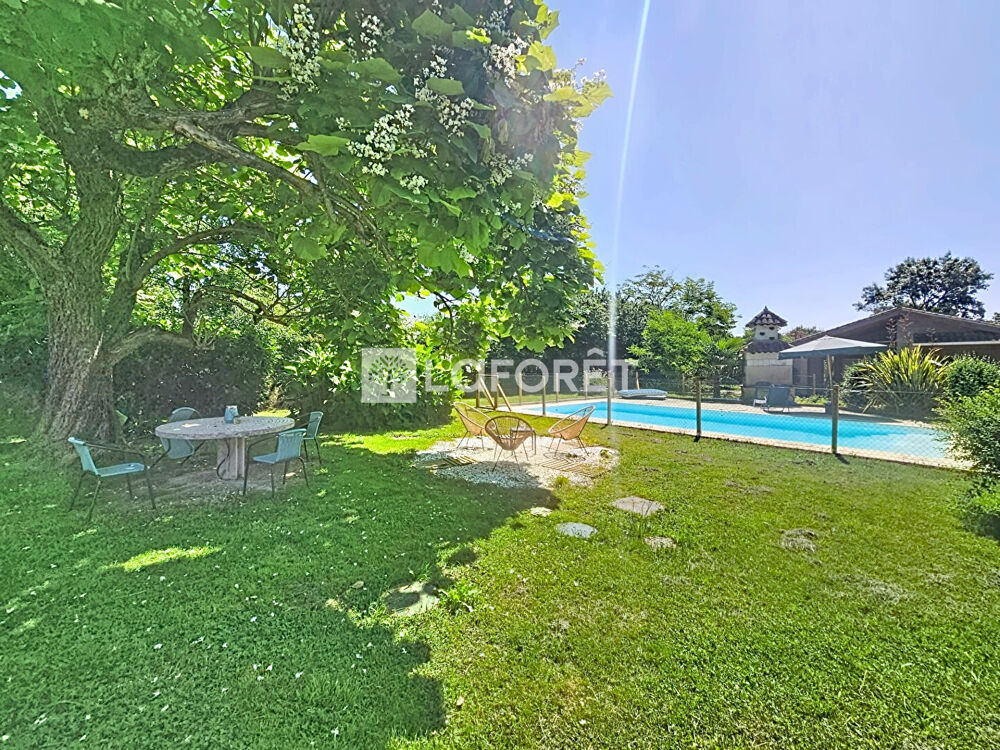 Maison 4 pièce(s) 95 m2 avec piscine et dépendance