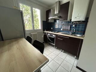  Appartement à louer 2 pièces 42 m²