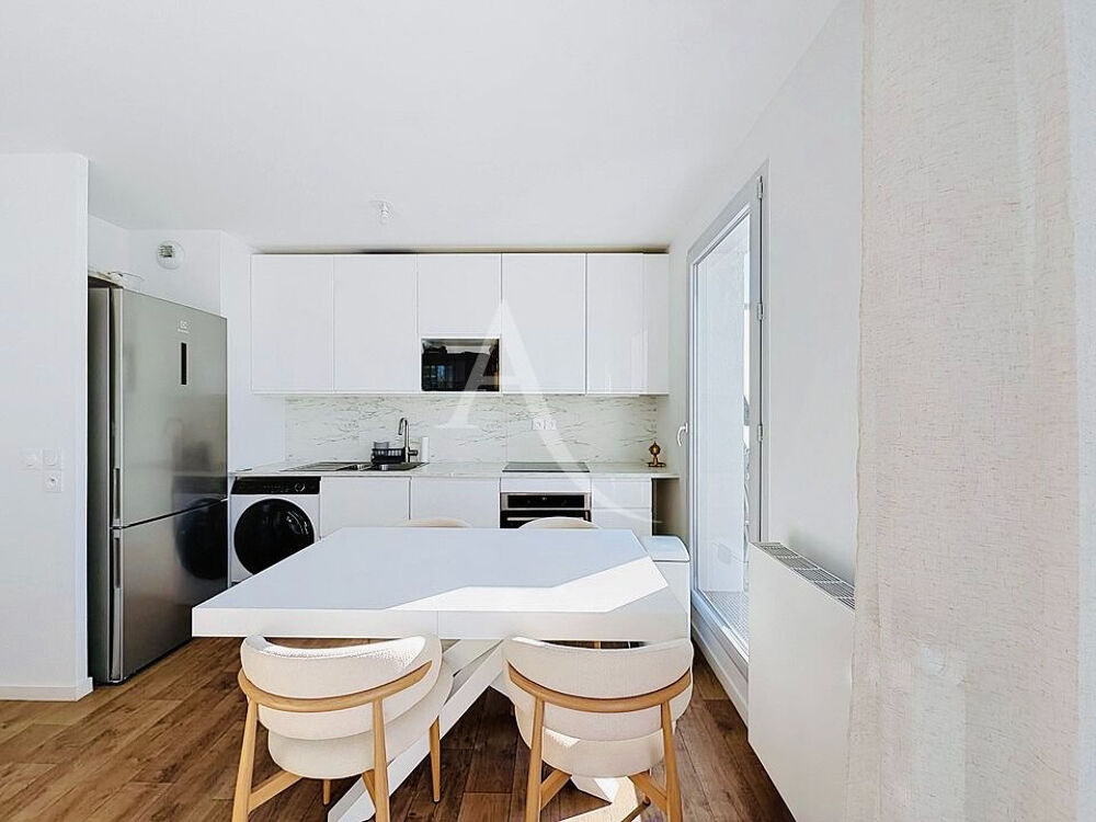 Appartement loué F3 dernier étage avec terrasse exposée SUD