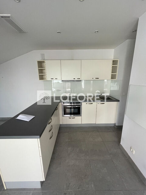  Appartement � louer 3 pi�ces 83 m�