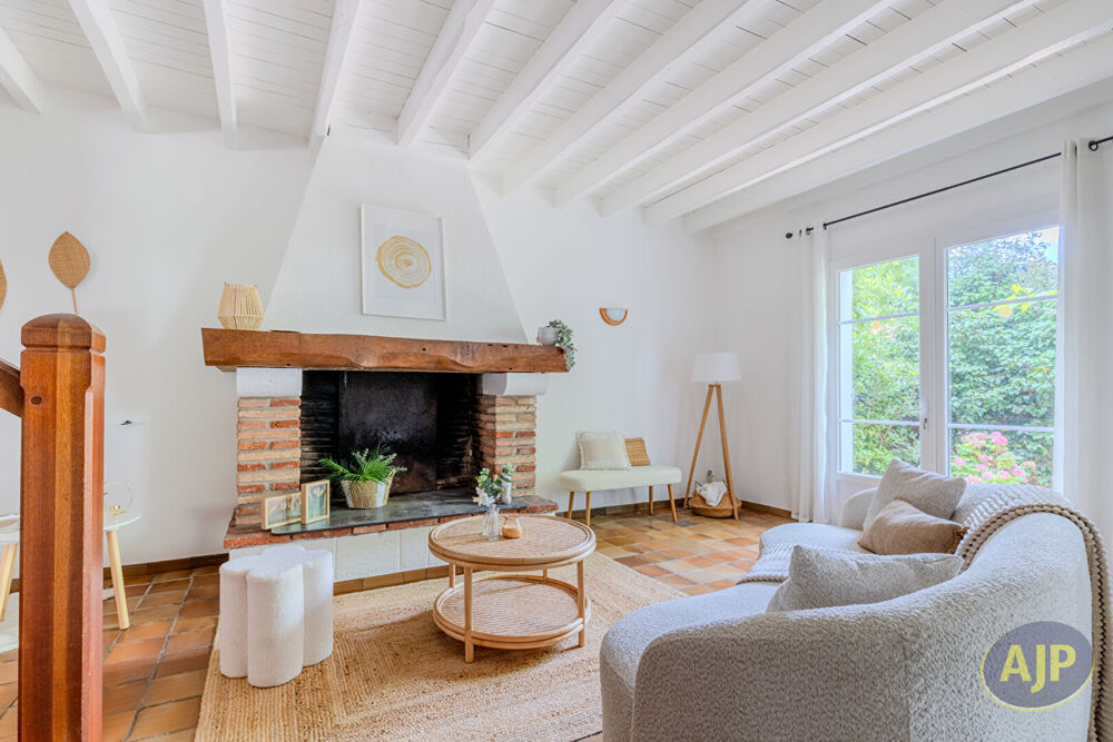 Vente Maison Maison  6 pièces  120m² Lanton