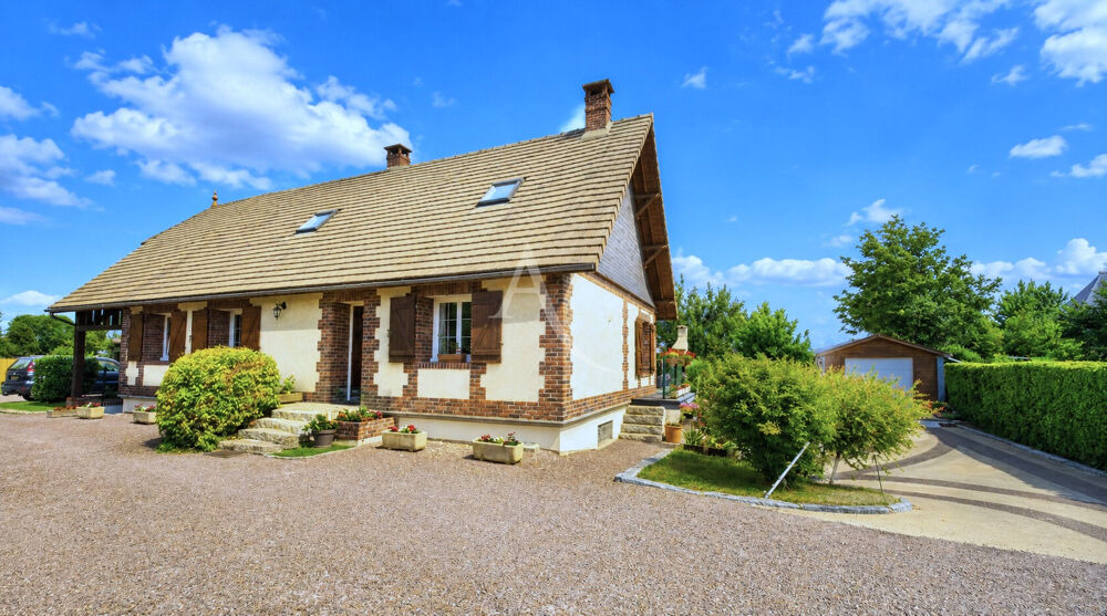 Maison 8 pièces 203 m² · à Etrepagny · 203 m² · 338 240 €