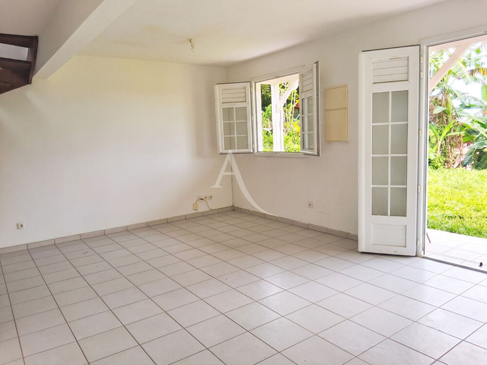 Location Maison Maison T4 de 114 m2 avec jardin quartier calme Gros morne