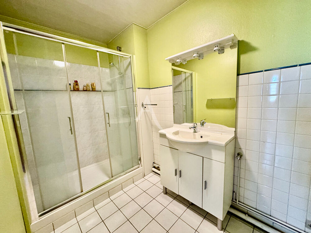 Vente Appartement APPARTEMENT GRAND T2 SECTEUR GARE AVEC STATIONNEMENT Poitiers