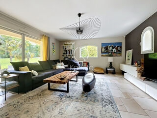  Maison à vendre 8 pièces 203 m²