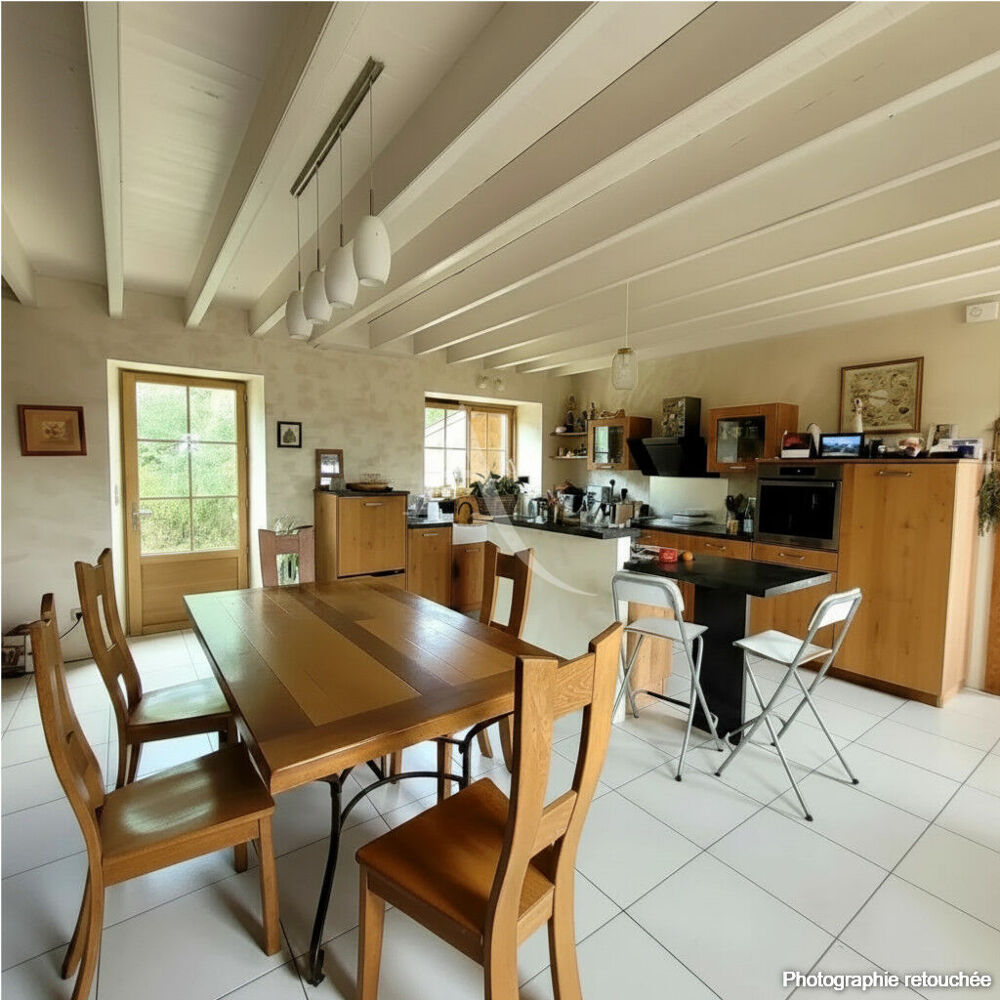 Maison Le Champ Saint Pere 14 pièce(s) 283 m2