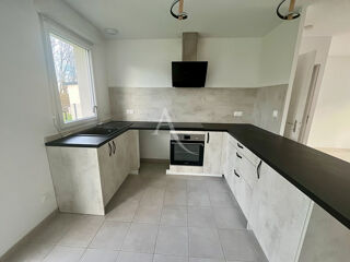  Maison à louer 4 pièces 91 m²