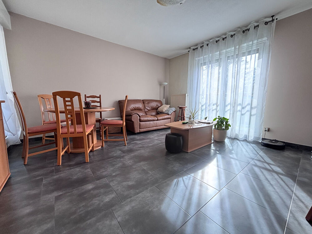 Vente Appartement Appartement charmant à Cernay : 2 pièces, terrasse, cave et garage - le combo gagnant ! Cernay