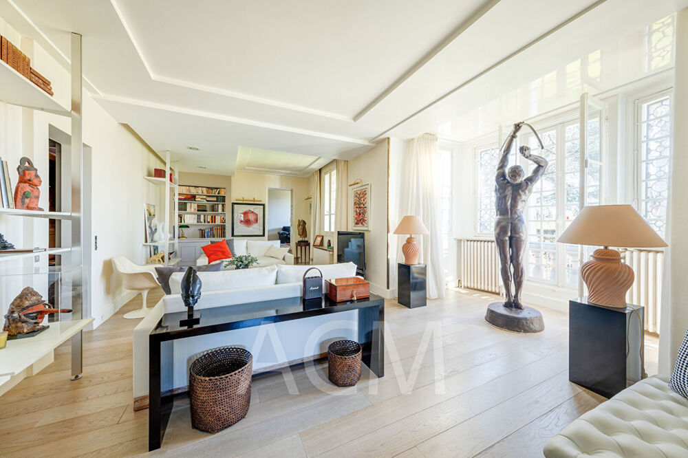 Vente Villa Demeure de prestige  10 pièce(s)  de 372 m² dont 256 m2 habitable Maisons laffitte